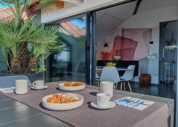 Skyline - Penthouse With Sea View & 2 Parking Spaces Alassio
